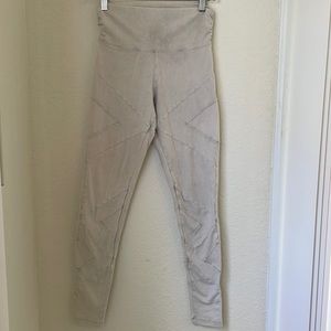 Handmade ethical leggings // from Bali